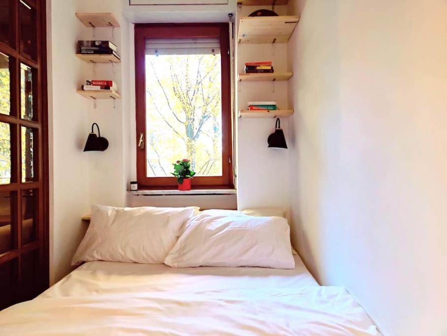 Casa Cloclo: Design & Vintage Above Subway Apartment *