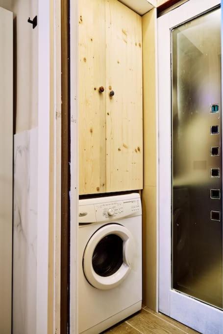 Casa Cloclo: Design & Vintage Above Subway * Mailand