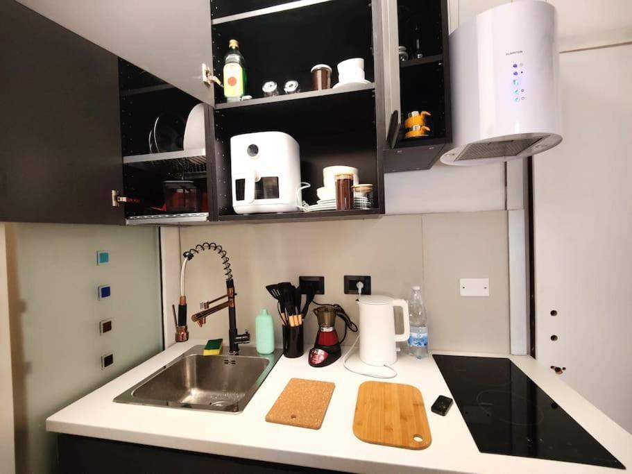 Apartment Casa Cloclo: Design & Vintage Above Subway